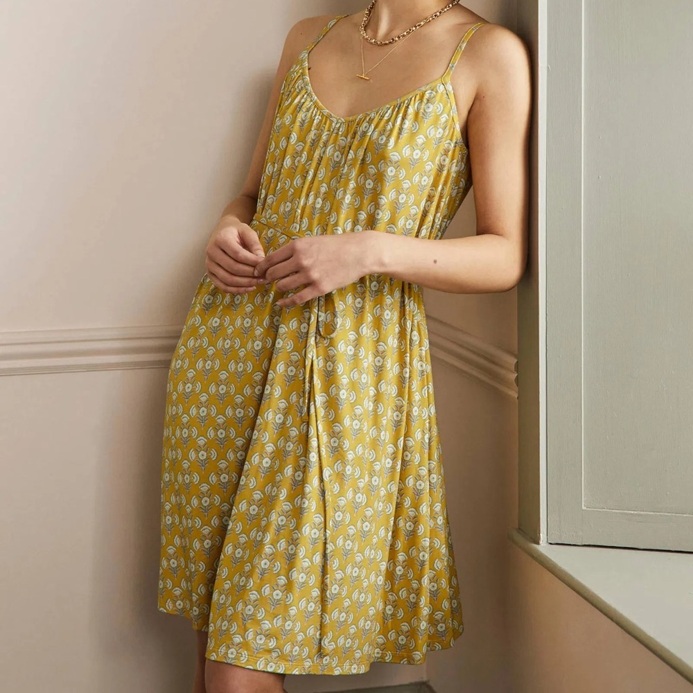 Boden Size US 12R Strappy Jersey Dress In Poppy Geo Dainty Floral Print Mini Lux - Picture 11 of 11